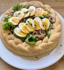 Read more about the article Herzhafter Osterkranz vom Zauberstein Plus