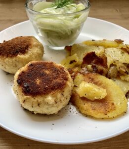 Read more about the article Fischfrikadellen aus der Edelstahl Antihaftpfanne (6 Stück, TM Rezept)
