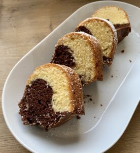 Read more about the article Marmorkuchen aus der Kranzform