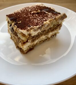 Read more about the article Tiramisu (ohne Ei) aus der Ofenhexe